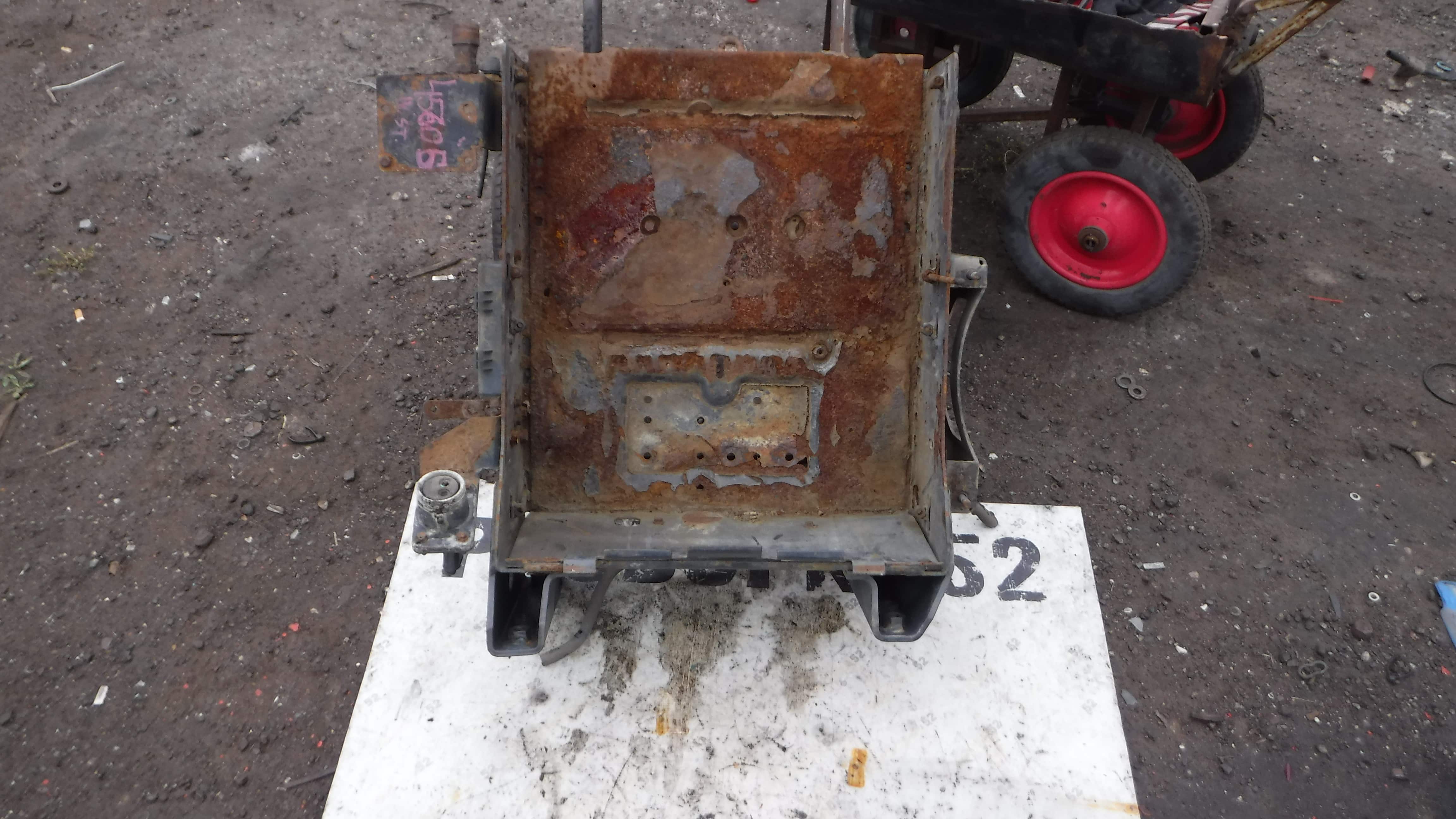 Ящик АКБ Яккумуляторный ящик Ивеко стрейлс Iveco strails Cursor 10 2002